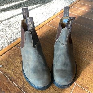 Blundstone lined boots. Brand new